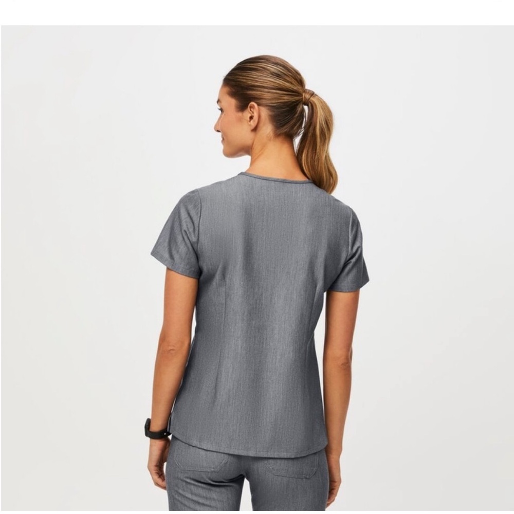 Figs Graphite Scrub Set - Picture 2 of 7